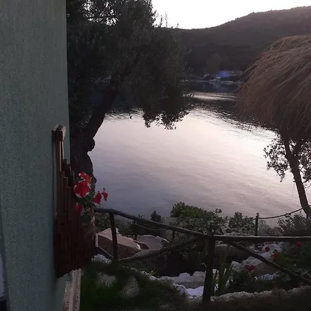Costa Atheras