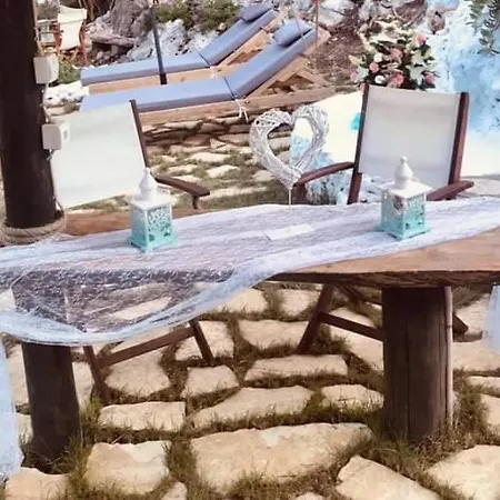 Costa *